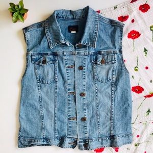 Riders by Lee Light Wash Blue Sleeveless Denim Jacket